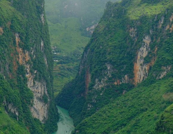 Travel Tips for First-Time Visitors to H...