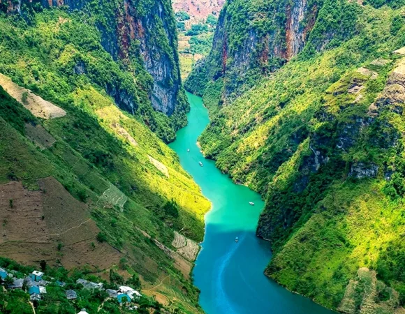 Nho Que River – The Mysterious Bea...