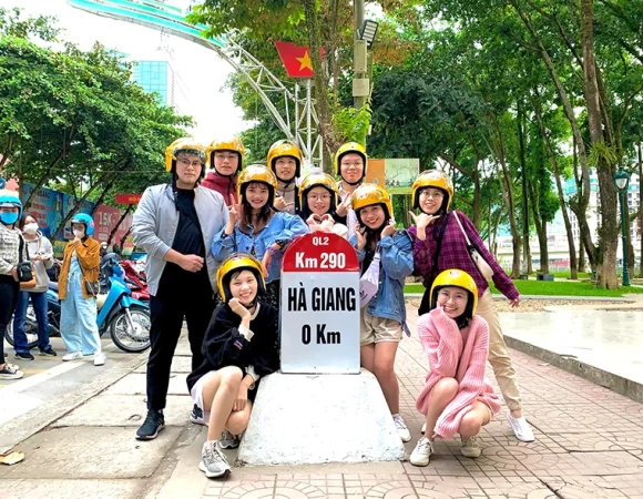 Trekking Tay Con Linh – The Journe...