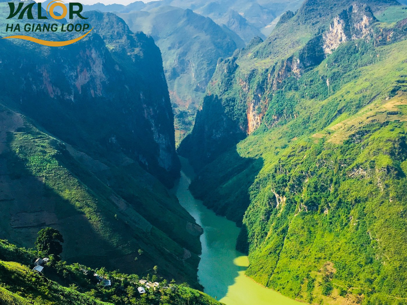 Ma Pi Leng Pass Ha Giang Loop