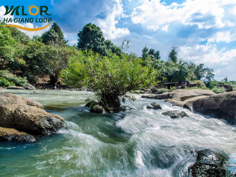 Waterfalls In Ha Giang Loop